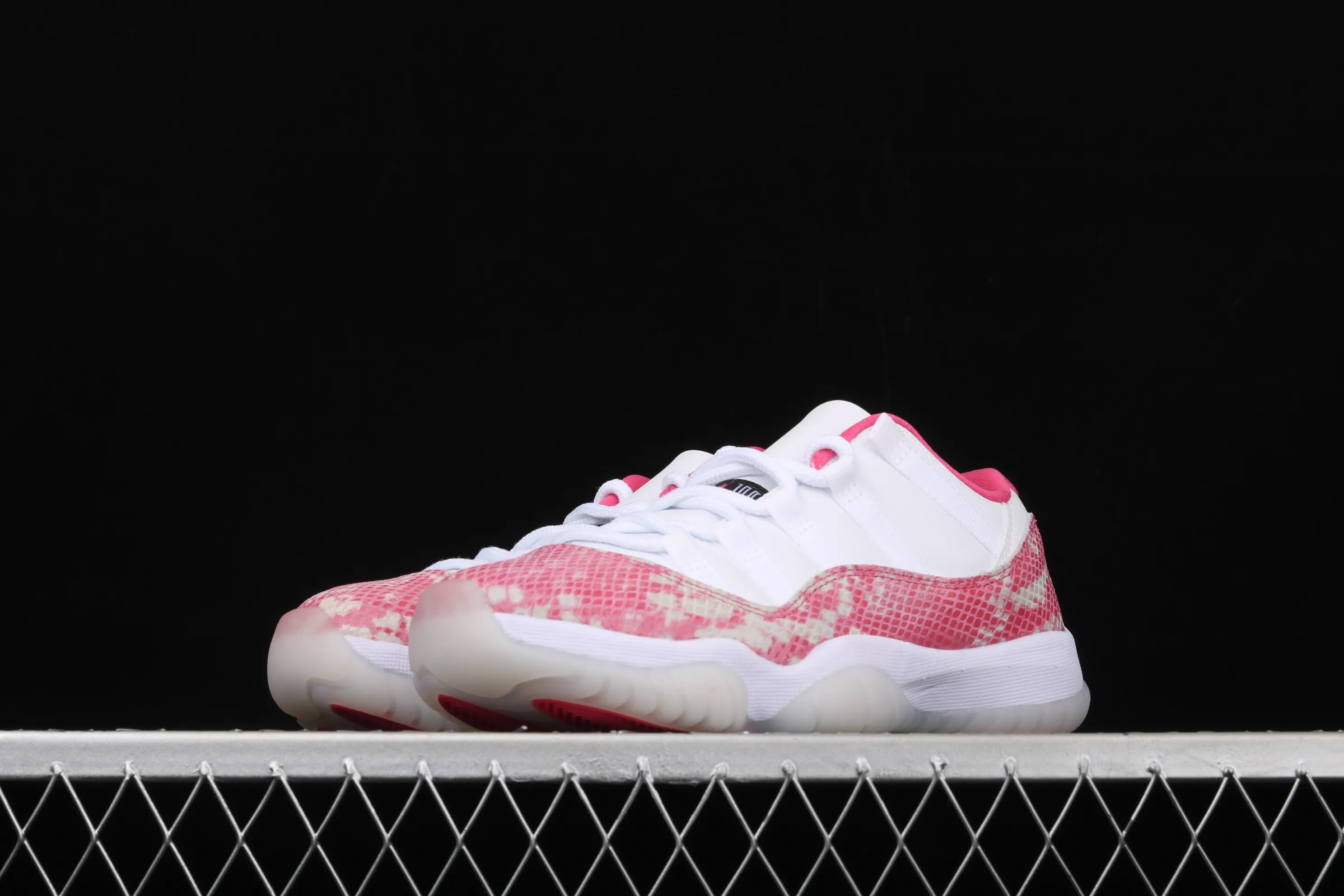 All categories Air Jordan Jordan series basketball shoes Air Jordan 11 X version Air Jordan 11 Low Retro "Snakeskin" AJ11 Joe 11 pink snake pattern AH7860-106